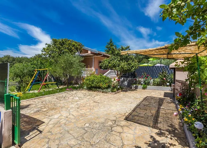 Vikendica Holiday Flora