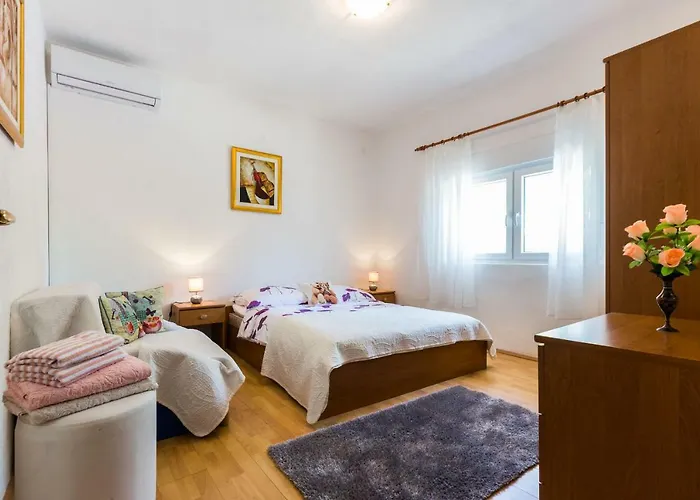 Prázdninový dům Flora Zadar