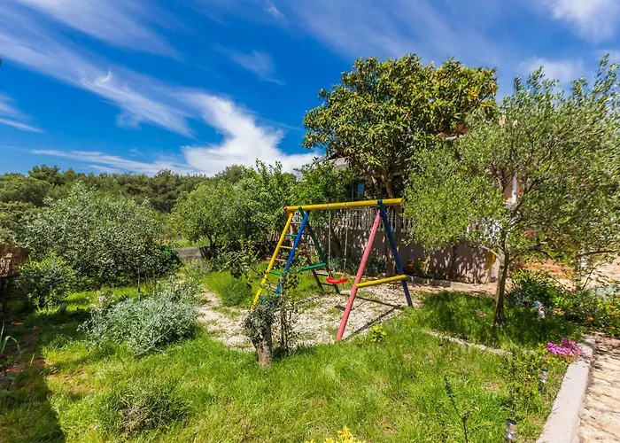 Vikendica Holiday Flora