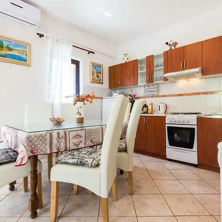 Flora בית נופש